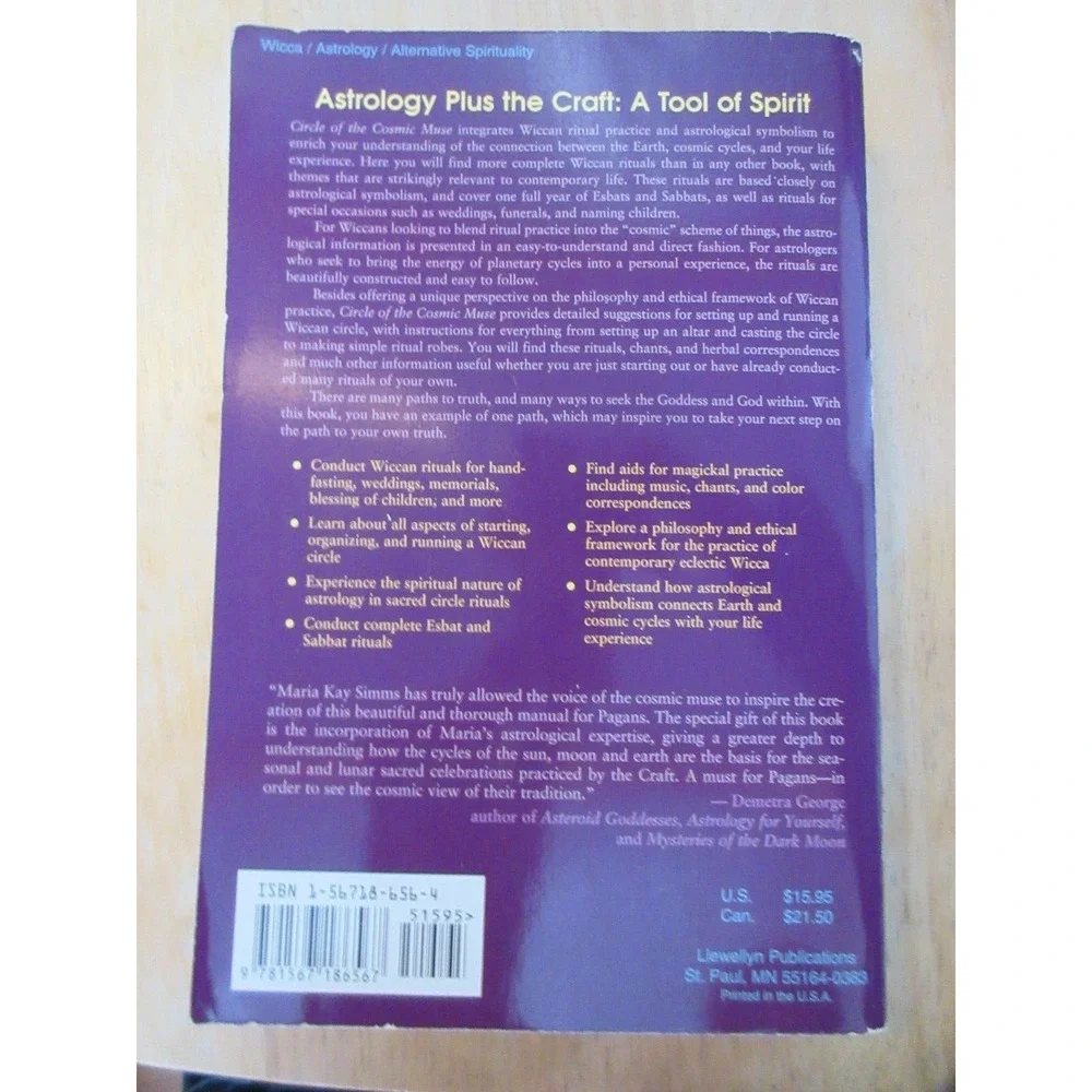 Circle Of The Cosmic Muse: A Wiccan Book of Shadows